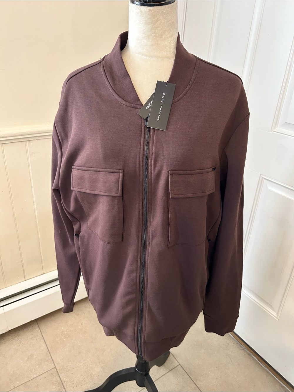 Elie Tahari Men’s Zip Up Jacket Flip Pockets Size Large/NWT